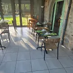 Logis L'instant Mont Le Viaur Otel 3*