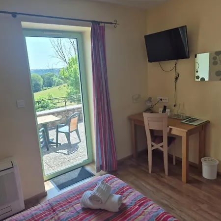 Logis L'instant Mont Le Viaur 3*