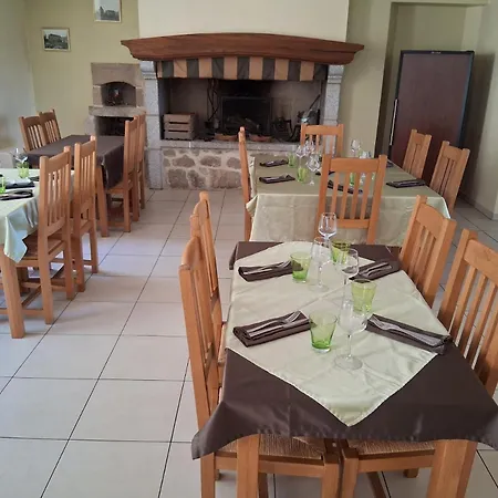 호텔 Logis L'instant Mont Le Viaur Saint-André-de-Najac