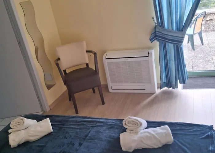 Logis L'instant Mont Le Viaur 3*